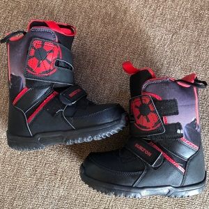 Burton Youth Size 1 Darth Vader Grom Boot